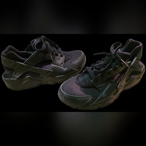 Nike Black Athletic Shoes